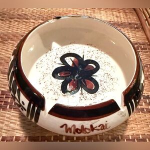 Vintage Hawaii Ashtray Hand
Painted Souvenir